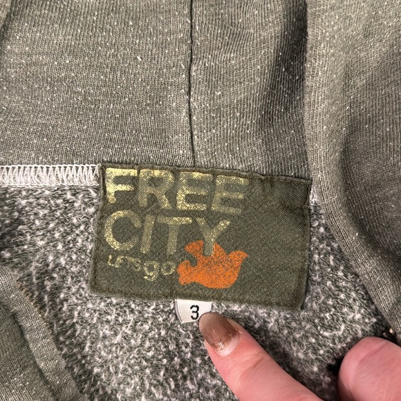 Free city neighborhood zip up - Picture 3 of 3